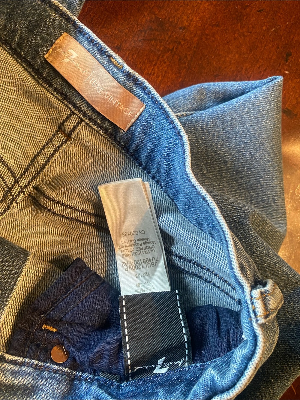 7 For All Mankind Ultra High Rise Cropped Jo Luxe Vintage Jeans Blue Raw Hem 26 - Picture 4 of 4